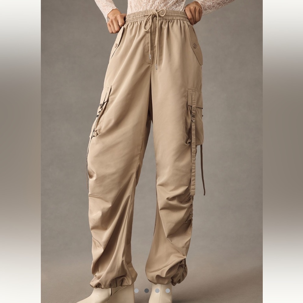 Moon River Beige Ruched Cargo Track Pants - Picture 2 of 8